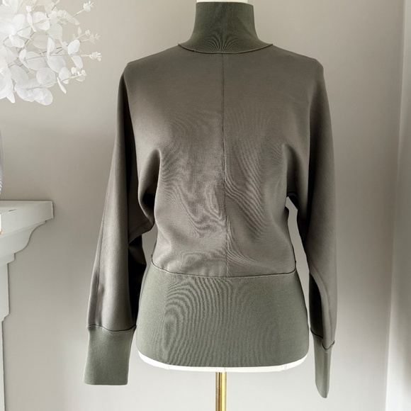 Theory Turtleneck Sweatshirt in Pale Green Army, Sz M (NWT) - Picture 2 of 9